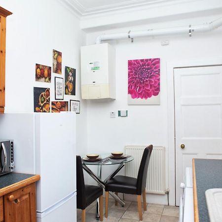 The Summit West End- Elegant Apartment With Free Parking In Prime Location Aberdeen Exterior foto